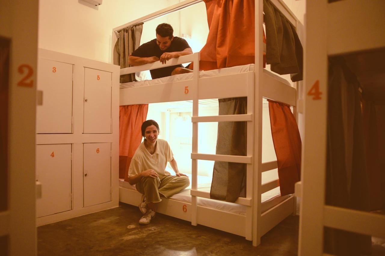 Macarena Hostel Флорес Екстериор снимка