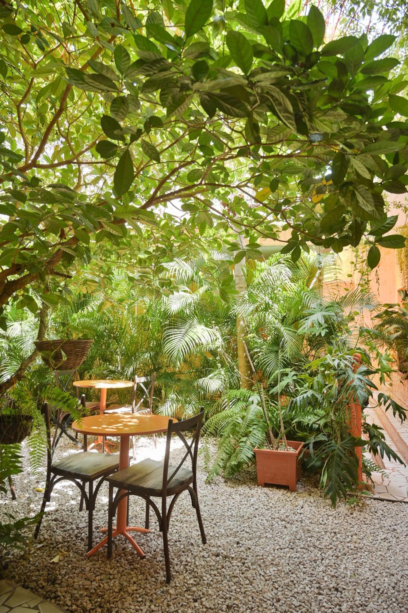 Macarena Hostel Флорес Екстериор снимка